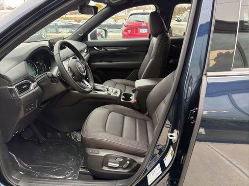 New 2025 MAZDA CX-5 Signature image 9