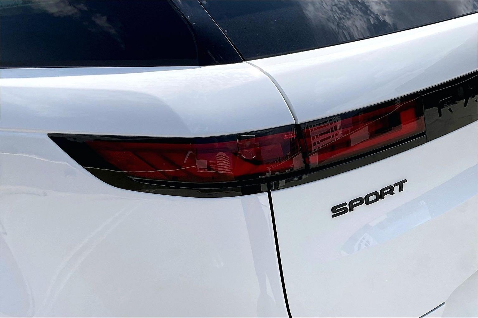 New 2026 Land Rover Range Rover Sport Dynamic SE AWD/4WD image 8