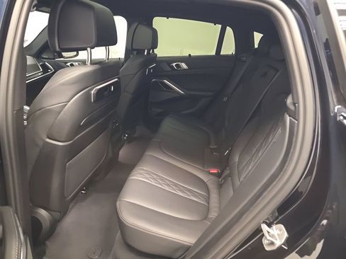 Used 2024 BMW X6 M60i AWD/4WD image 13
