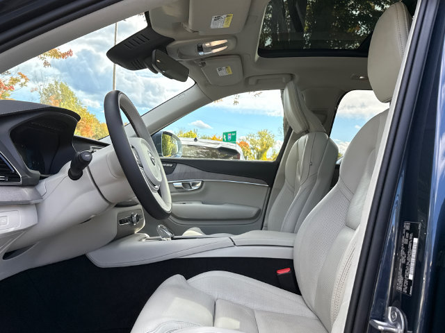 Used 2024 Volvo XC90 B6 Ultimate w/ Protection Package Premier AWD/4WD image 10