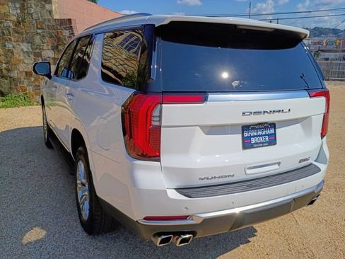 Used 2025 GMC Yukon Denali w/ LPO, Floor Liner Package RWD image 9