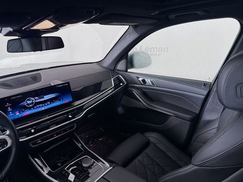 Used 2024 BMW X5 xDrive40i w/ M Sport Package image 24