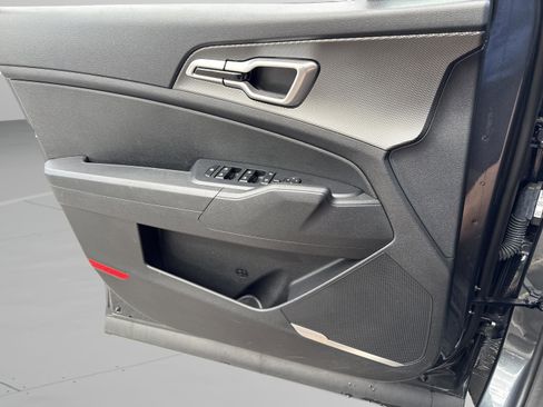 Certified 2024 Kia Sportage LX image 25