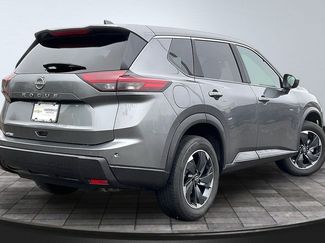 Used 2025 Nissan Rogue SV video 2