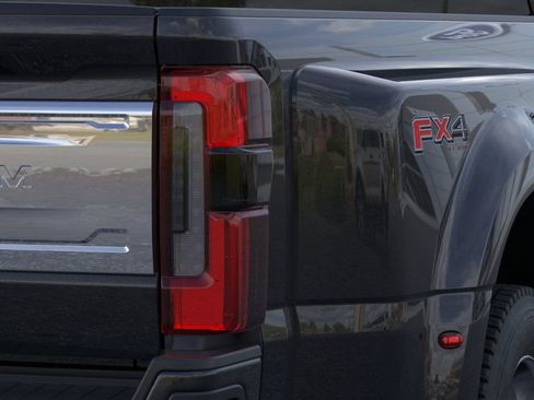 New 2026 Ford F450 Platinum w/ Platinum Plus Package image 24