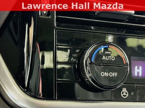 Used 2025 Nissan Rogue Platinum w/ Platinum Premium Package image 19