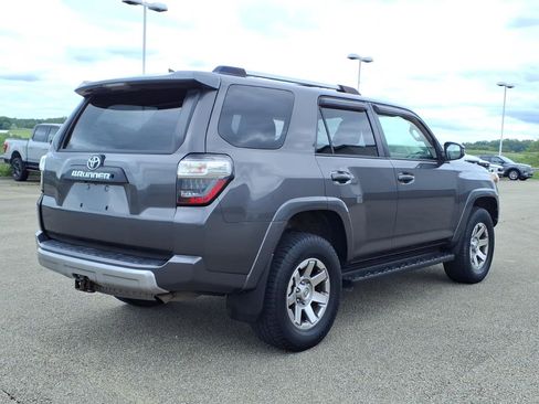 Used 2015 Toyota 4Runner Trail AWD/4WD image 3