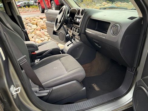 Used 2014 Jeep Patriot Sport AWD/4WD image 21