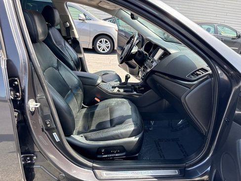 Used 2014 Kia Cadenza Premium w/ Luxury Package FWD image 15