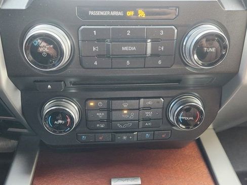 Used 2018 Ford F150 King Ranch w/ Equipment Group 601A Luxury image 22