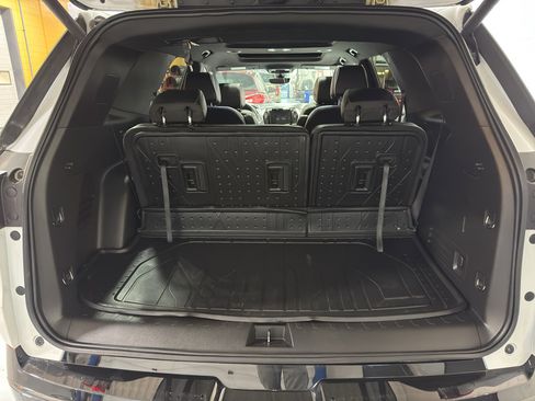 Used 2024 Chevrolet Traverse Premier image 22