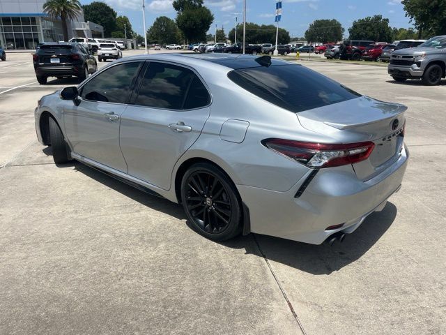 Used 2022 Toyota Camry XSE FWD image 4