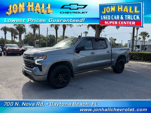 Used 2024 Chevrolet Silverado 1500 RST AWD/4WD image 2