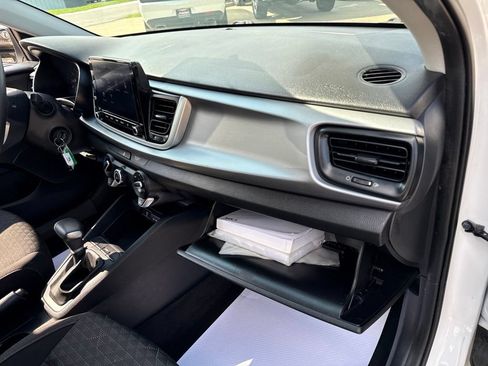 Used 2022 Kia Rio LX FWD image 39