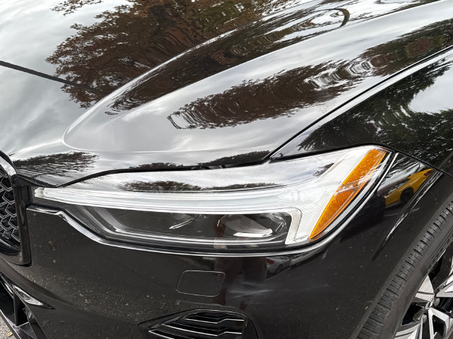Certified 2024 Volvo XC60 B5 Core w/ Climate Package AWD/4WD image 7