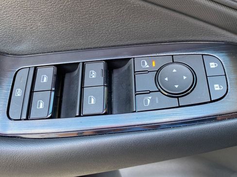 Certified 2025 Nissan Rogue S FWD image 20