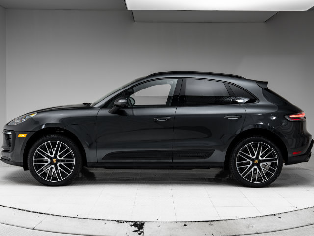 Certified 2026 Porsche Macan AWD/4WD image 2