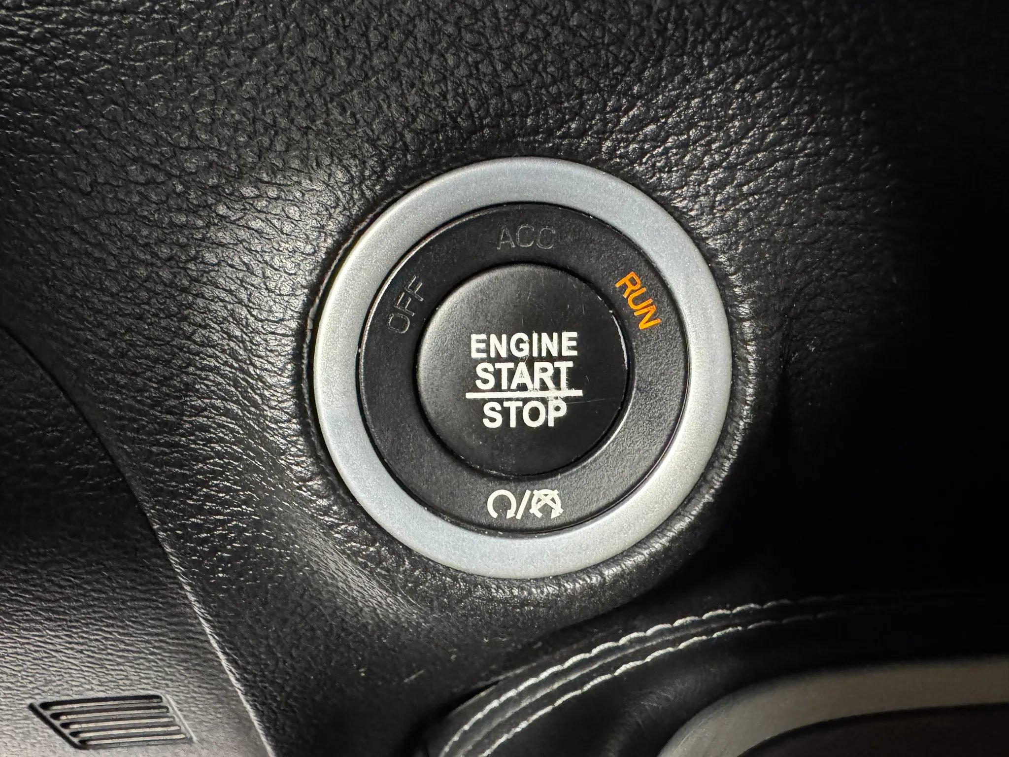 Used 2022 Dodge Challenger R/T w/ Blacktop Package RWD image 16