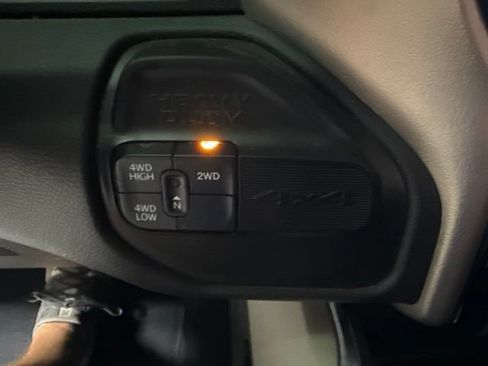 Used 2022 RAM 2500 Laramie AWD/4WD image 6