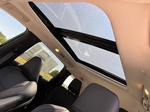 New 2027 INFINITI QX60 Luxe w/ Cargo Package FWD image 19