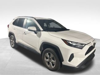 Used 2025 Toyota RAV4 XLE video 2