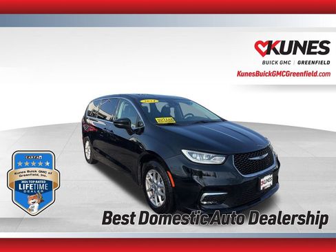 Used 2024 Chrysler Pacifica Touring-L image 1