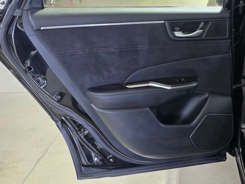 Used 2018 Honda Clarity Touring image 13