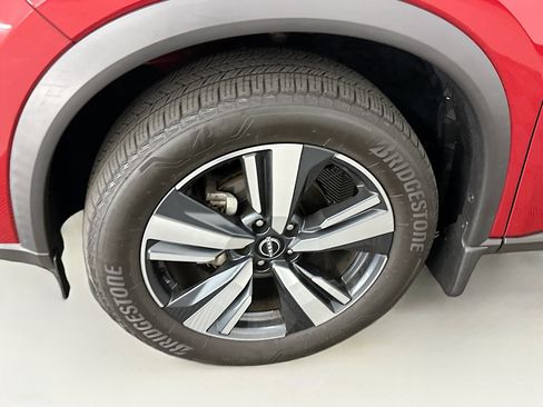 Used 2023 Nissan Rogue SL AWD/4WD image 11
