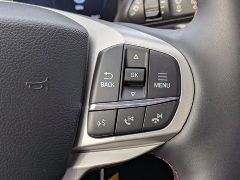 New 2026 Ford Explorer Active RWD image 22