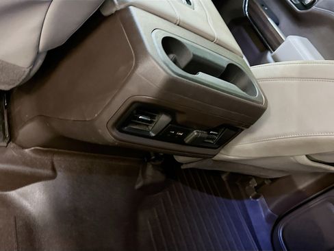 Used 2021 Chevrolet Silverado 1500 RST AWD/4WD image 28
