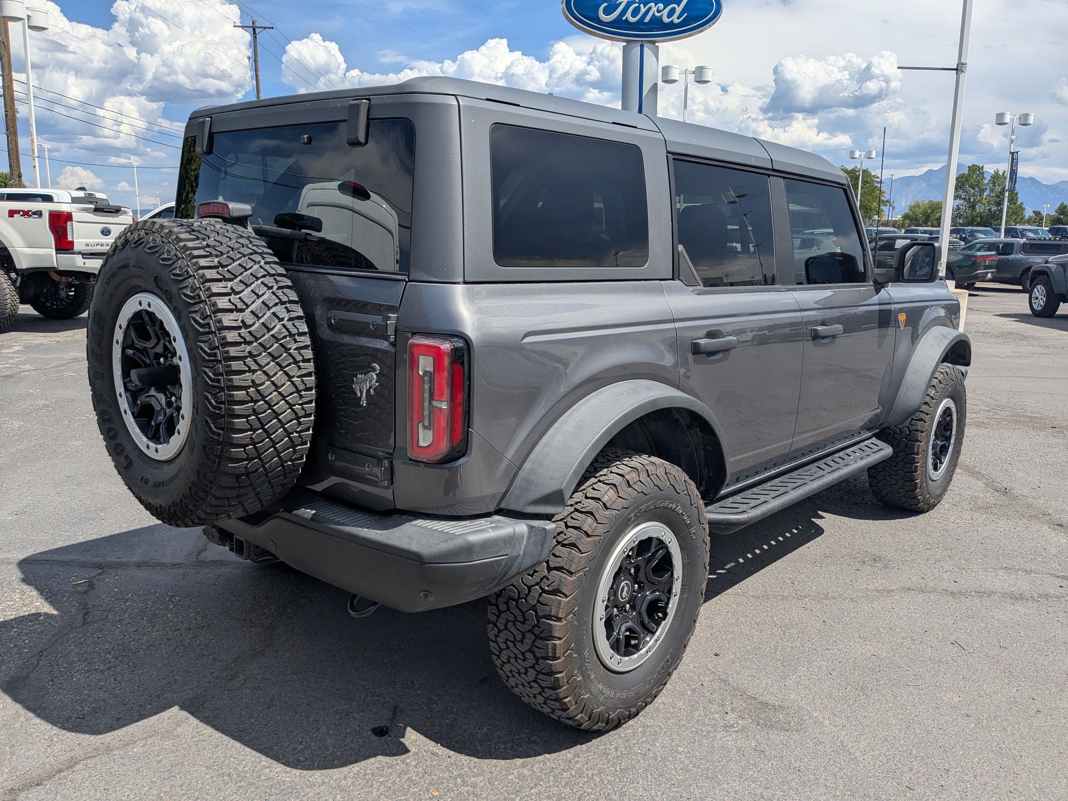 Used 2022 Ford Bronco Badlands AWD/4WD image 3
