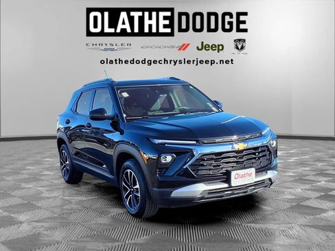 Used 2025 Chevrolet TrailBlazer LT w/ Driver Confidence Package image 28