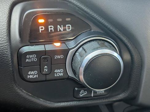 Used 2019 RAM 1500 Big Horn AWD/4WD image 18
