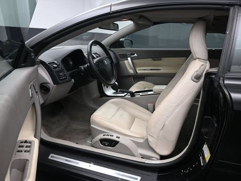 Used 2011 Volvo C70 T5 FWD image 11