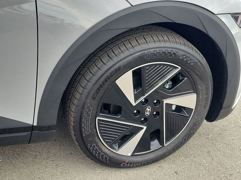 New 2026 Hyundai Ioniq 5 SEL RWD image 31