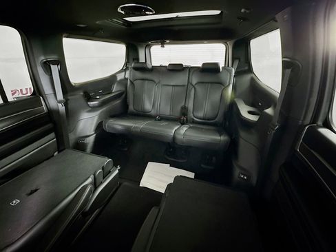 New 2026 Jeep Grand Wagoneer 4WD w/ Premium Group I image 25