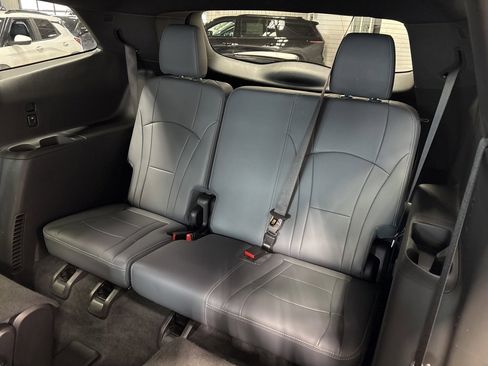 Used 2023 Buick Enclave Essence w/ Experience Buick Package image 34