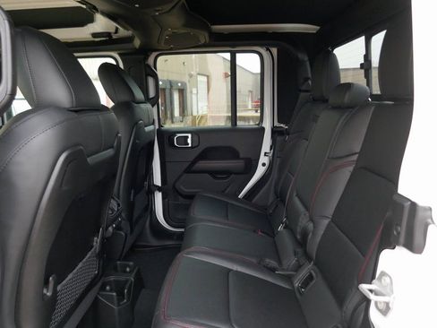 New 2026 Jeep Gladiator Rubicon AWD/4WD image 13