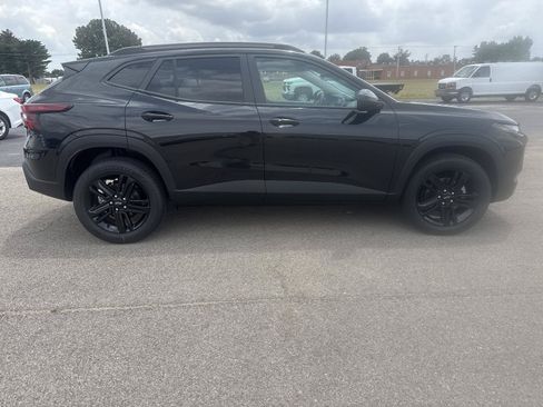 New 2026 Chevrolet Trax ACTIV w/ Driver Confidence Package FWD image 6