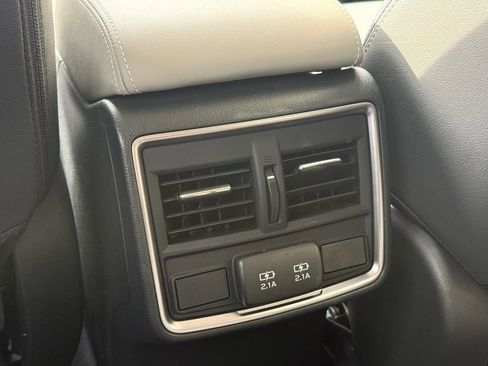 Used 2019 Subaru Forester Limited image 25