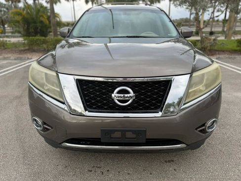 Used 2014 Nissan Pathfinder SL w/ SL Premium Package image 11