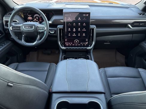 Certified 2025 GMC Yukon XL Elevation image 18