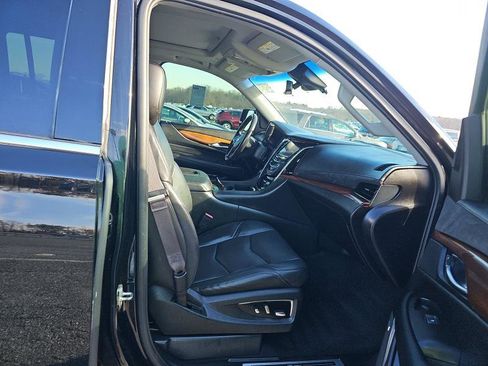 Used 2015 Cadillac Escalade ESV Premium image 10