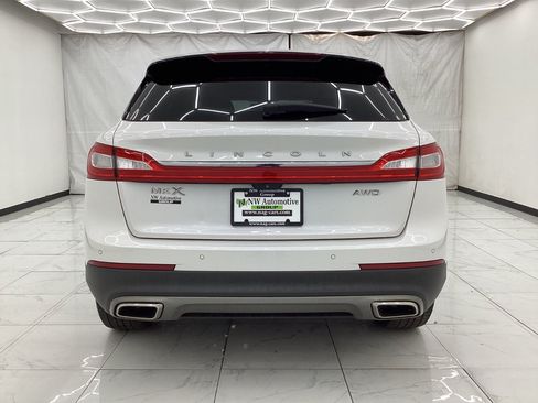 Used 2017 Lincoln MKX Reserve w/ Lincoln MKX Climate Package AWD/4WD image 10