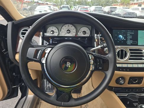 Used 2011 Rolls-Royce Ghost Sedan 4D image 3