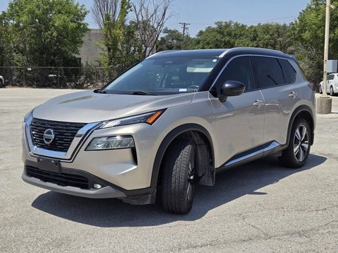 Used 2021 Nissan Rogue SL w/ Premium Package FWD image 3