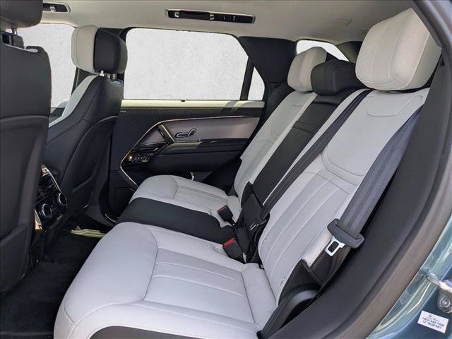 New 2026 Land Rover Range Rover Sport Dynamic SE AWD/4WD image 16