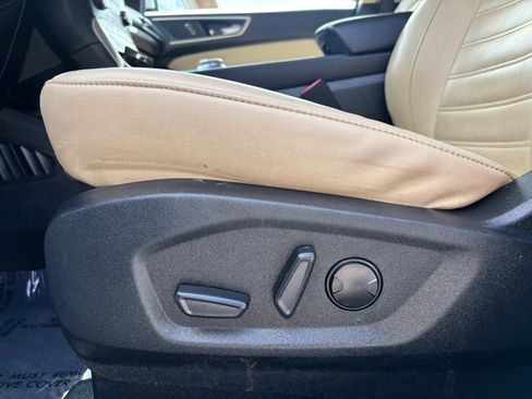 Used 2020 Ford Edge SEL w/ Convenience Package FWD image 15