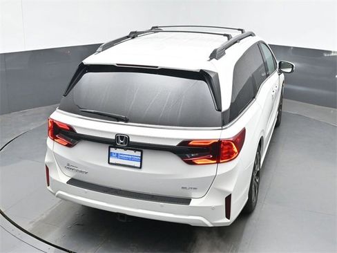 Used 2025 Honda Odyssey Elite image 43
