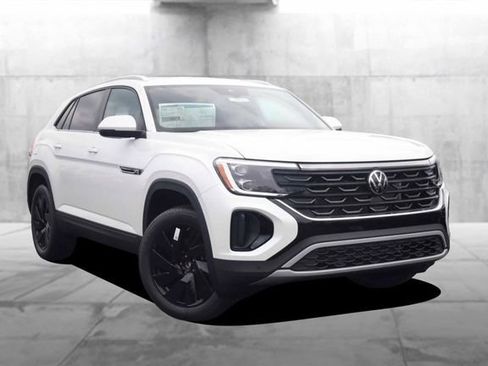 New 2026 Volkswagen Atlas Cross Sport SE AWD/4WD image 2